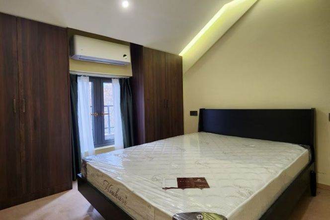 Cozy 1br loft with terrace near Changshu Road