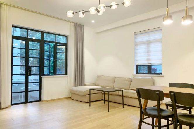 Stunning 2Br w. Floor Heating&Balcony Changshu Rd