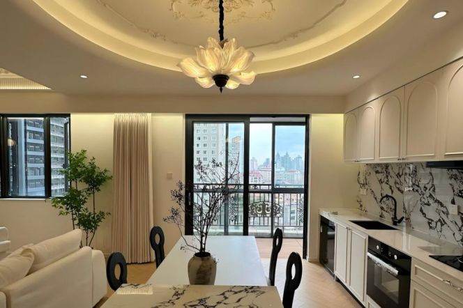 Newly Renovated 4BR 2BA 200m² Residence | Zhenning Road 