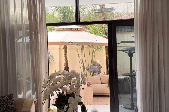 West Nanjing rd 3BR 3BATH with garden