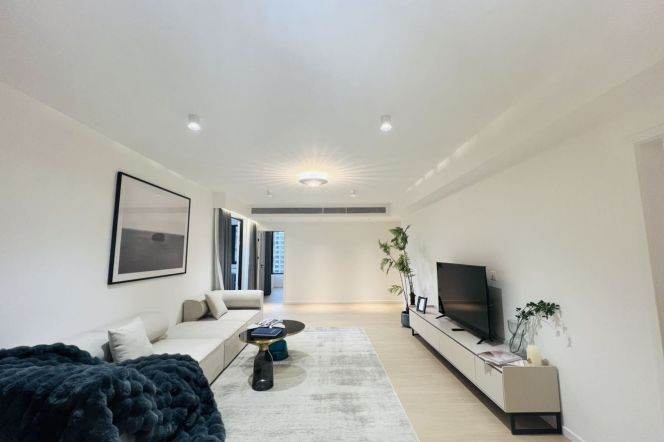 modern 3brs floor heating modern furniture nice view in best compound Xujiahui 26K