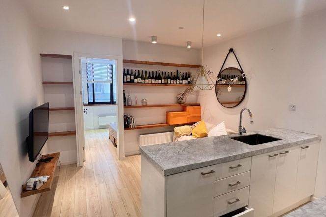 Xujiahui Nice 2BR only 8K available now 