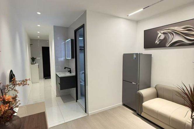 Jiaotong University elevator 1BR apartment