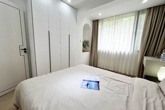 New and Bright and Clean 1Bed/Oven@Jing’An/Yanping Road