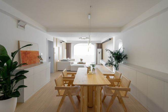 3 Brs, 2 Baths, Floor Heating, Oven, Dish washer, 150 sqm, Parking @ Hanzhong metro L12