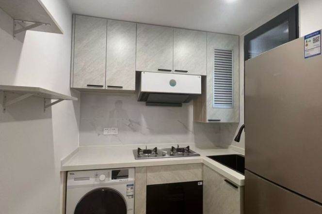Modern Quality 1Bed with Elevator@Jing’an/Line 14