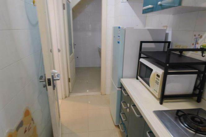 Good price 1 br in GuBei ， easy to L10 SongYuan Rd St + L 15 YaoHong Rd st.