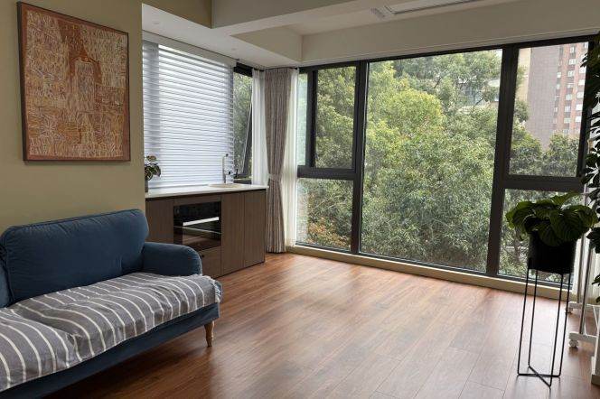 Cozy 2bedrooms elevator Apt+Central AC+oven@ Shanghai Zoo/Songhong Rd