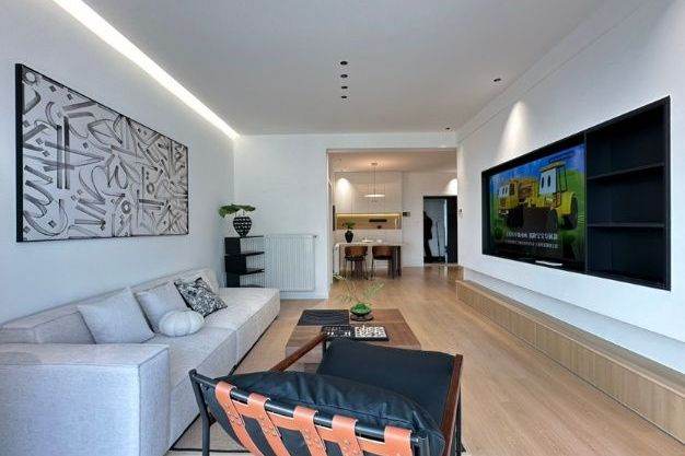 2BR 2BA Residence in Lianyang / Century Park, Pudong