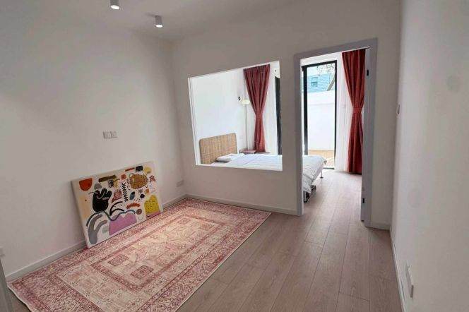 Nice yard+modern 1br 1lr/brand furniture/cozy&clean,SH Stadium@L4