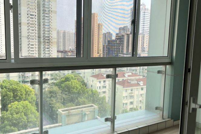Spacious 2BR 2BA High-rise Apt in Celebrity Garden/Jiashan Rd