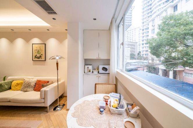 Jiaotong University Staion 1Br Line10/11