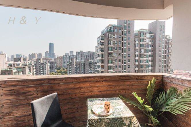 2 Brs, 1 Living room with Open Balcony, 110 sqm @ Jinshajiang metro L13