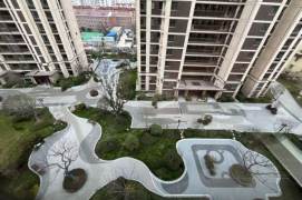 3 Brs, 2 Baths with Brand-new Dec, 110 sqm, New Compound @ Langao metro L7