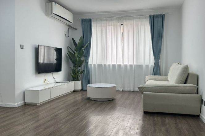 jiaotong uni elevator 3BR/big living room@L10/11