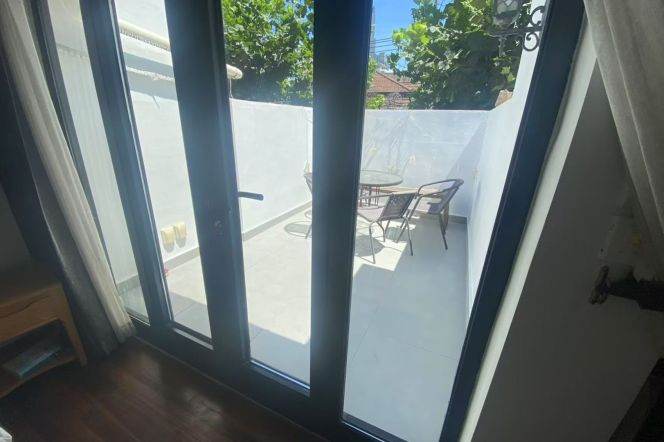 1 br near L2/L7/L14 jing'an temple station+floor heating+balcony