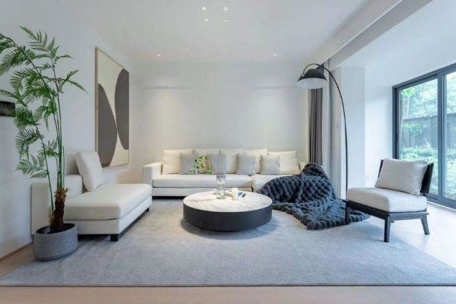 2BR 2BA Ground-Floor Garden Residence in High-end Compound | Julu Road