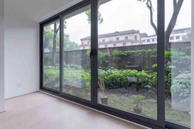 2BR 2BA Ground-Floor Garden Residence in High-end Compound | Julu Road