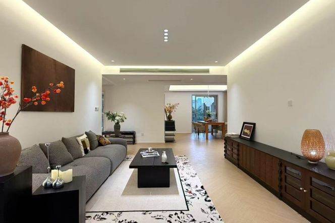 Modern 3brs with floor heating in beside New Hong qiao center park 