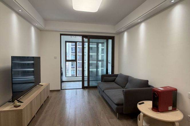 3 Brs, 2 Baths with Brand-new Dec, 110 sqm, New Compound @ Langao metro L7