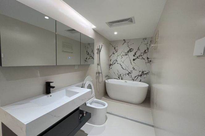 brand new big 4brs floor heating nice bacony floor heating open kitchen near line 2,11