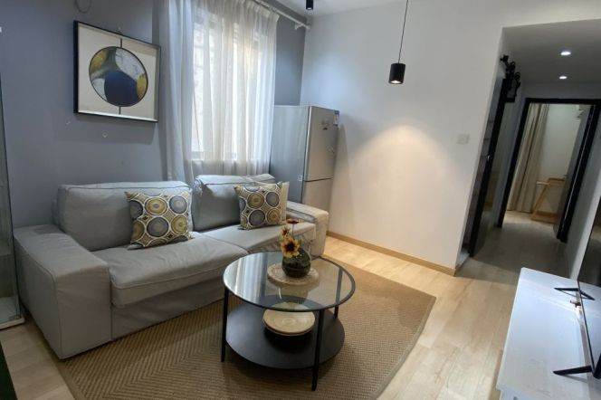 Bright 2Brs/1Lr/1Bt apt nr Jiangsu rd,M2/11