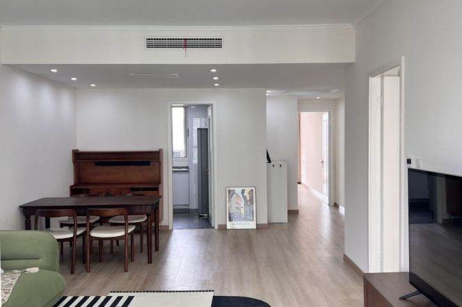 Spacious 2BR 2BA High-rise Apt in Celebrity Garden/Jiashan Rd