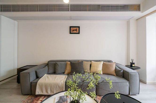 2 Brs, 1 Living room,Floor heating, Central ac, Oven, 120 sqm @ Jiangsu metro L2&11