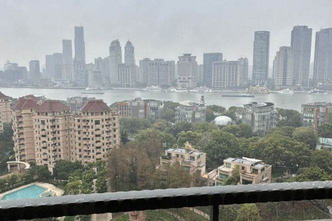 modern 3brs  beautiful rive view open balcony  beside Huang pu river only 25.5K line 2,9,14