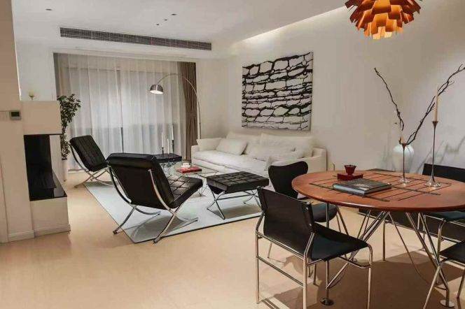 xujiahui 1BR/big living room@L1/4