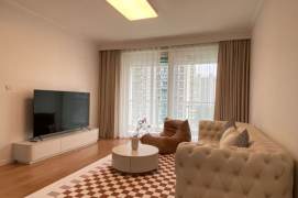 1BR High-Rise — Sun-Drenched with Large Balcony