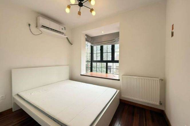 1 br near L9 dapuqiao rd station+balcony
