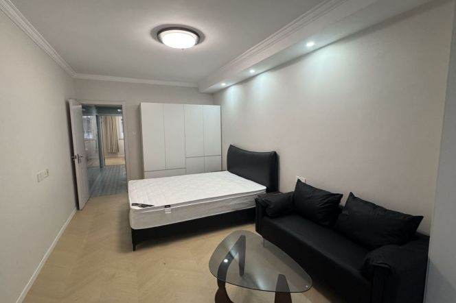 Tongge Neighborhood — Rare 2BR Flat