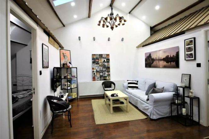 2BR-Nanchang Road-3 minutes to Line 13-Huaihai Middle Road