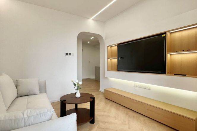 Modern elevator 1br Nr jingan temple M2/7