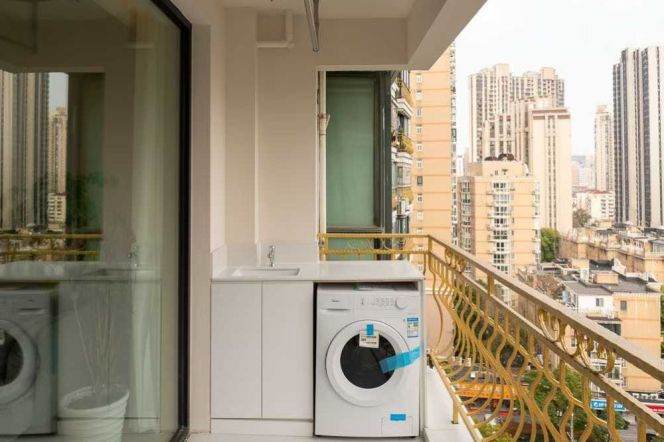 Changde Rd/Xinhui rd wall heating bright 3brs apt with balcony; L7/13