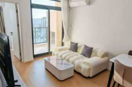 Elegant brand new 1br apt, close to Line 2