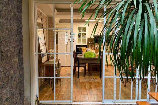 2+1 Rooms, 3 Baths with Terrace, Floor Heating, 180 sqm @ Jiangsu rd station L2&11