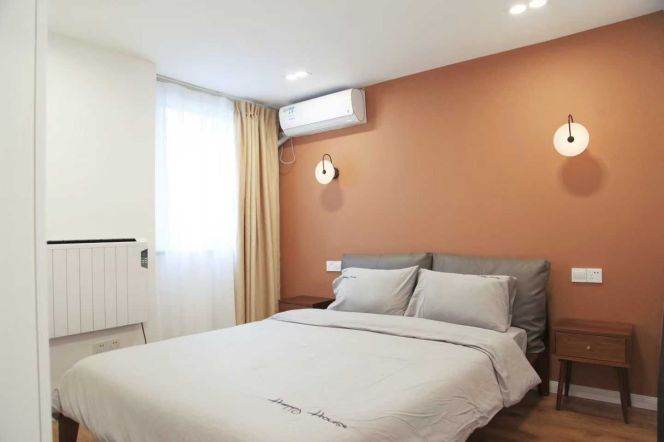 Changle/Changshu rd bright 2brs/2lr/1ba apt wt terrace; L1/7