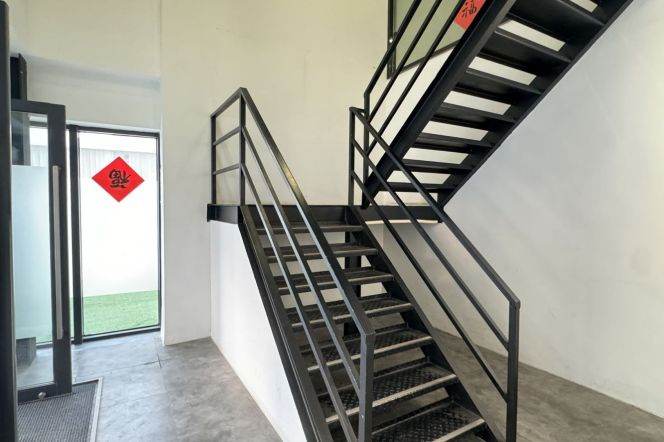 Standalone Office in a Creative Park nr DongAn RD M4/7