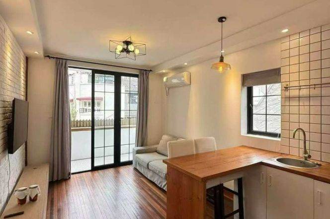 Dapuqiao Station 1Br with Open Balcony Line9