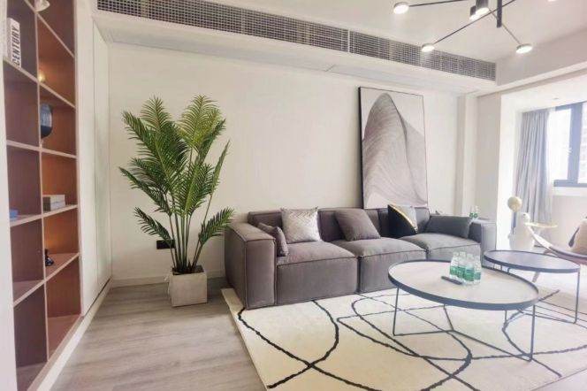 13.5k 2Br with floor heating Nr Jiangsu Rd.line2/11