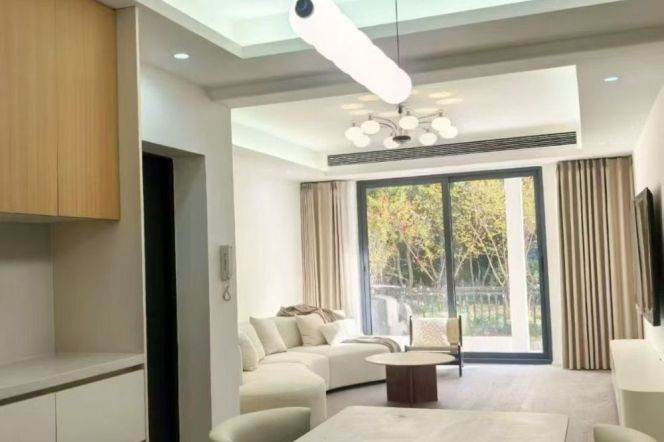 Brand new 3br apt with CA,floor heating,private yard,in Minhang