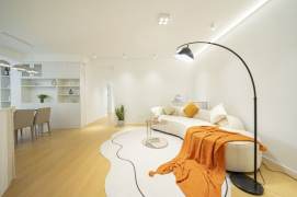 3 Brs, 2 Baths, Central ac, Wall heating, Oven, Bathtub, 150 sqm @ Xujiahui L1