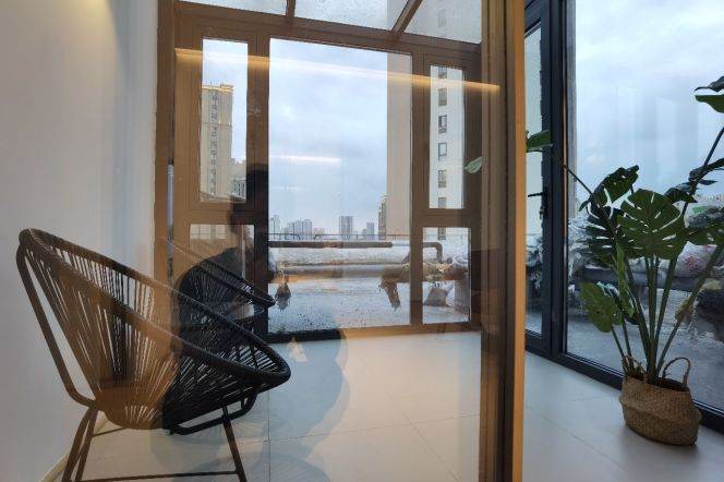 modern big 3brs plus study with floor heating spacious living room nice terrace near Xintiandi