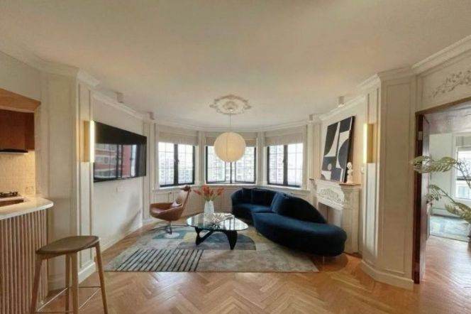 Wutong Garden — High-Floor 3BR with Balcony