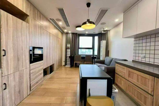Floor heating 2BR APT Elevator Yueyang Rd 12k