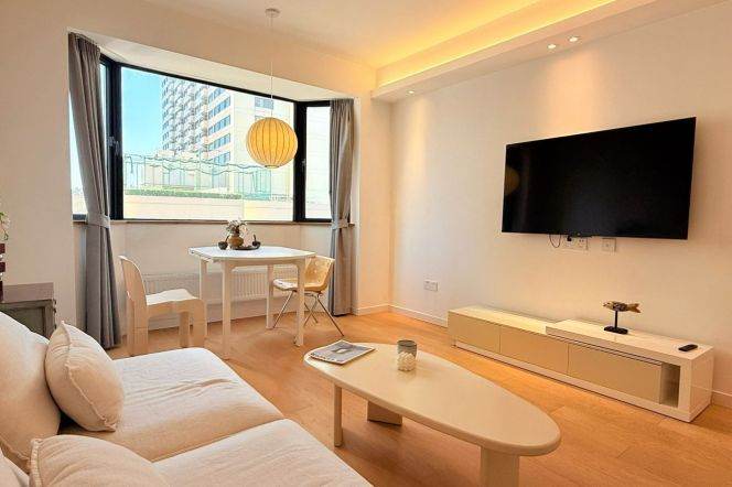 Stylish elevator 1br Nr jingan temple M2/7