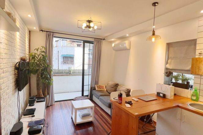 Super Apt. Good layout Outdoor balcony line 9 Dapuqiao 