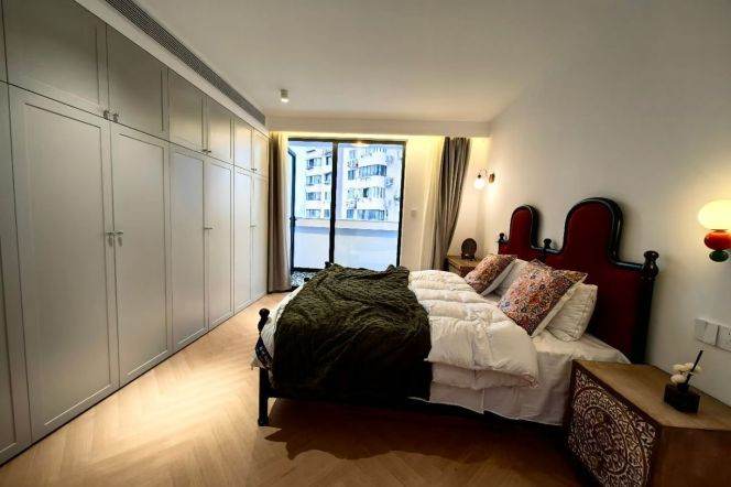 Spacious and stylish 1br apt Jiangsu rd